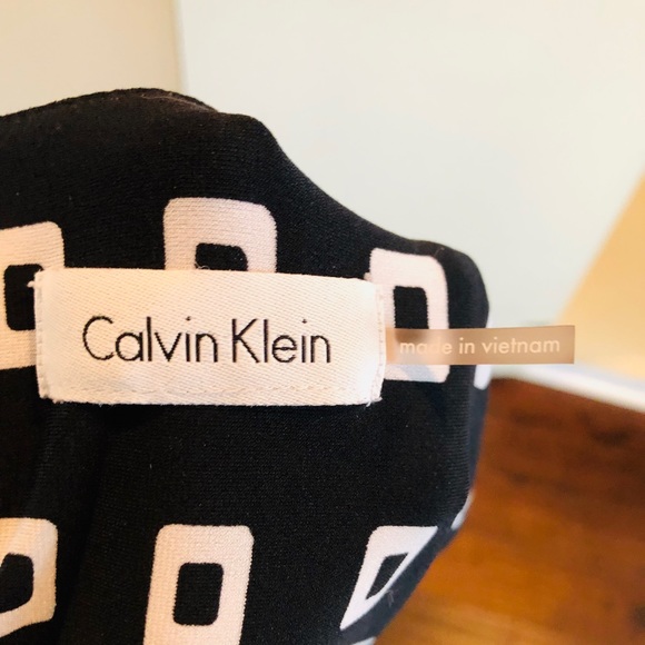 ** Goodwill Sale**Calvin Klein Shirt Size M - Picture 5 of 7